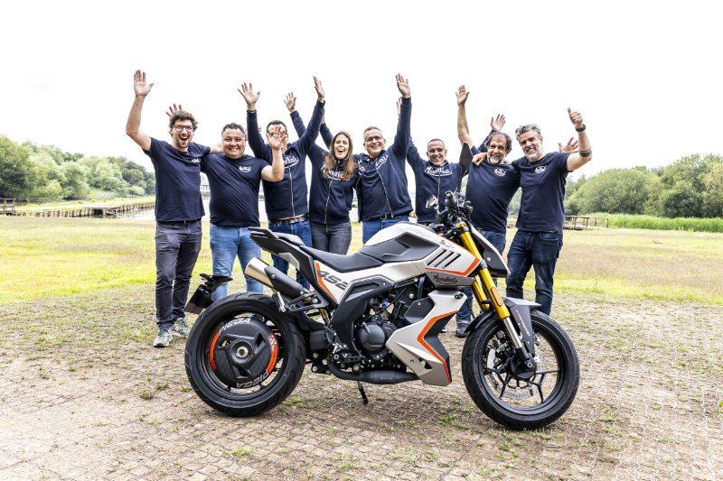 Lanzamiento Moteo Motor España 3