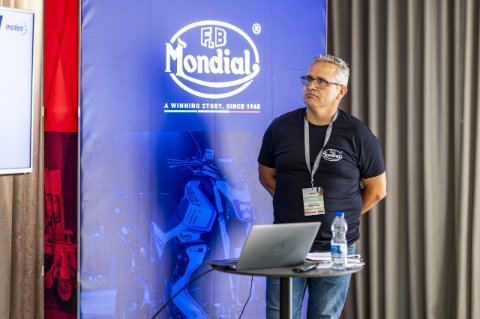 Lanzamiento Moteo Motor España 8